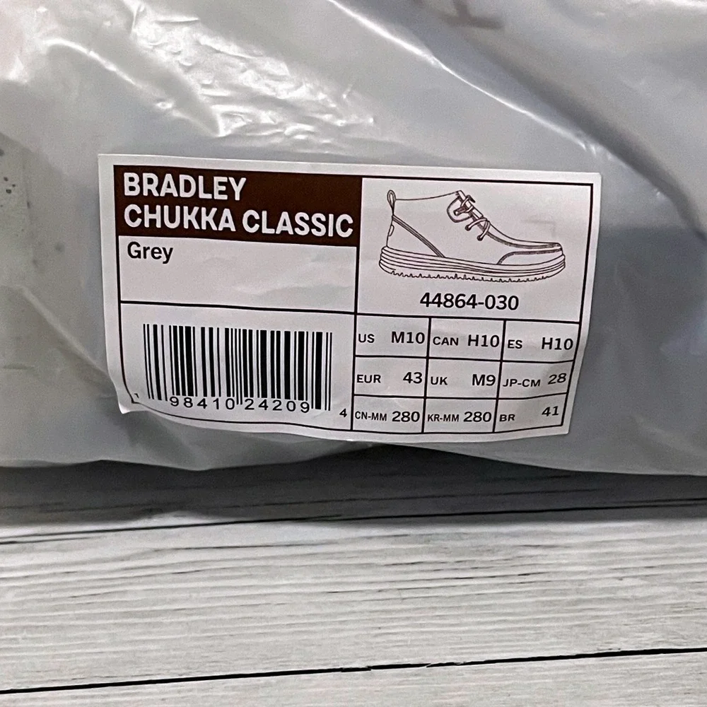 Hey Dude Bradley Chukka Classic Mens Grey Leather Boots Size 10 NEW
